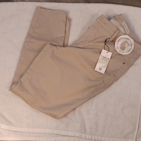 Curve Women's Tan Chinos - Picture 4 of 5